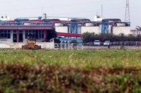 Tidak ada aktivitas di pabrik-pabrik di Kawasan Industri MM 2100 Cibitung.