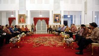 Dalam kesempatan tersebut, Presiden SBY berharap hasil Kongres XVIII ISEI dapat bisa disampaikan kepadanya secepatnya agar bisa menjadi rujukan pemerintah dalam penyempurnaan dan pengembangan kebijakan, serta strategi Rencana Kerja Pemerintah (RKP) dan APBN. Haryanto/Setpres.