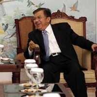 JK Sandingkan Teori Ekonomi dengan Harga HP yang Makin Murah & Canggih
