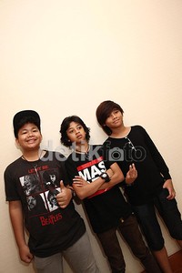 Boyband cilik pelantun Kamu itu hadir di jumpa pers acara HUT Ama21ng MNCTV di Hotel Grand Sahid Jaya, Jakarta, Selasa (2/10/2012) tanpa Iqbaal.