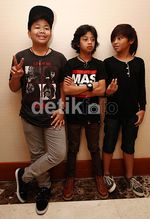 Tampil Bertiga, Coboy Junior Tetap Kompak