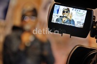 Konsep merekam lagu dalam Live merupakan ide Glenn pertama kali melihat Lokananta untuk merekam lagunya dalam versi Live.