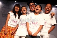 Film yang diproduksi atas kerjasama dengan salah satu brand air mineral di Indonesia itu memberikan pembelajaran yang baik untuk anak-anak tentang bagaimana menggapai keinginan dengan usaha keras.