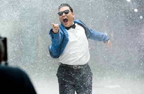 Gangnam Style Mendunia, Psy Tetap Tampil di Acara Kampus
