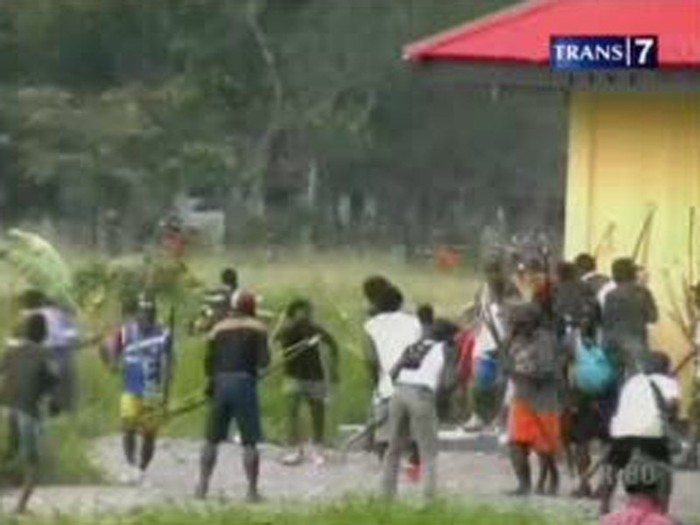 Perang Berlanjut, Polisi Kerahkan Brimob