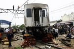 KRL Anjlok di Stasiun Cilebut Dievakuasi