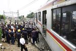 KRL Anjlok di Stasiun Cilebut Dievakuasi