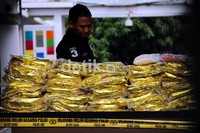 Dari tangan tersangka petugas berhasil menyita 805 ribu butir ekstasi, 280 butir happy five dan 2,3 kilogram sabu senilai Rp 231 miliar.