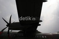 Pesawat ini mampu membawa kurang lebih 71 personel.