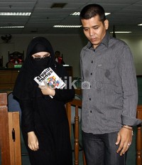 Usai bersaksi, Yulianis meninggalkan ruang sidang Pengadilan Tipikor, Jakarta. (Ramses/detikcom).