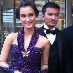 Atiqah & Rio Dewanto Jelang Red Carpet Busan International Film Festival 2012