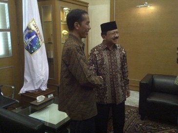 Foke Jadi Pemandu Wisata Jokowi-Ahok di Balaikota