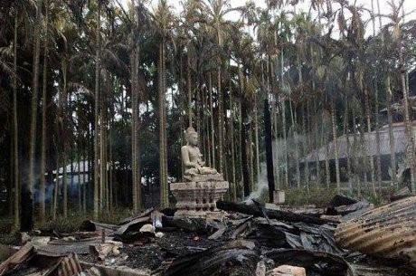 Kuil Buddha Dibakar, Demonstran Sri Lanka Lempari Kedubes Bangladesh