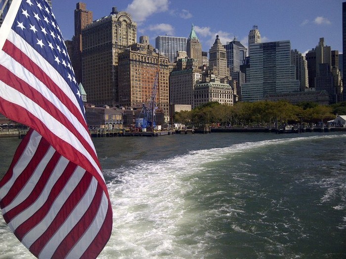 Makan di Restoran di New York, Jangan Lupa Uang Tip!
