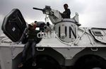 Anak-anak Bergaya dengan Alutsista TNI