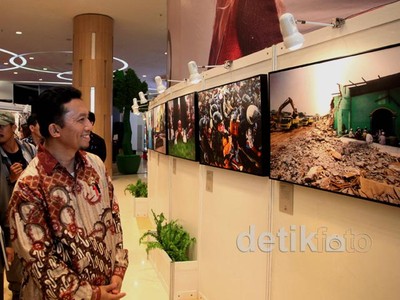 Tifatul Buka Anugerah Pewarta Foto Indonesia