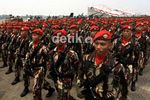 Prajurit Kopasus dan Kostrad Tampil Kompak