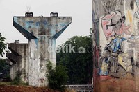 Dengan keberadaan jalan layang tersebut, diharapkan akan mengurangi tingkat kemacetan lalulintas di kawasan Jl Inspeksi Kalimalang.