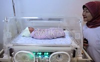 Anak pertama Anji dan Wina lahir, Jumat (5.10/2012) pukul 6.55 WIB.
