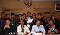 Penjelasan ini terkait usaha Polri menjemput paksa Kompol Novel yang sedang menyidik kasus korupsi simulator SIM dengan tersangka Irjen Djoko Susilo.
