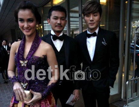 Jalan di Red Carpet BIFF Bareng Rio Dewanto & Atiqah, Eru: Ini Hari Terbaik dalam Hidupku