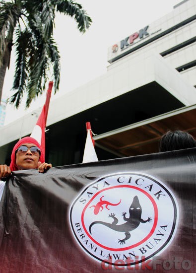 CiCaK Tuntut SBY Perintahkan Polri Tidak Membangkang & Copot Kapolri