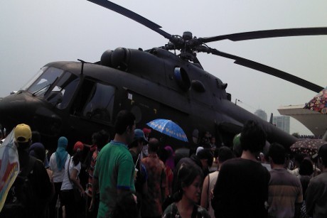 Ribuan Orang Hadiri Pameran Alutsista di Monas, Lalin Macet Parah