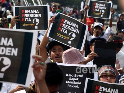 Pendukung Save KPK Menyemut di Bundaran HI
