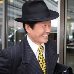 Tae Jin Ah, Penyanyi Flamboyan Rhoma Irama-nya Korea Selatan
