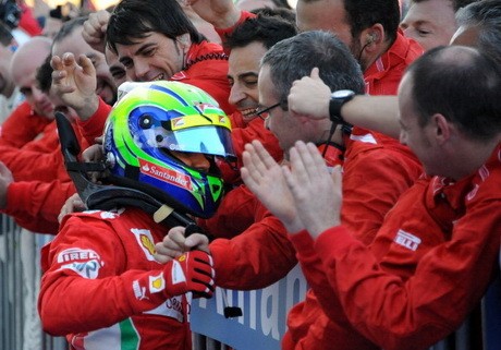 Podium Penting untuk Massa