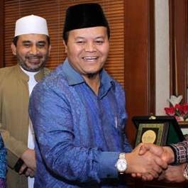 PKS: Perseteruan KPK-Polri Bisa Jadi Pengalihan Kasus Besar