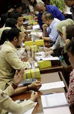Jelang Putusan, Parpol Dikumpulkan KPU
