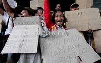 Pemulung ditemui penasehat KPK Abdullah Hemahua.