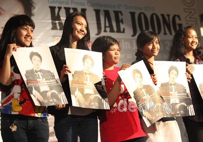 Fans Antusias Menanti Kim Jaejoong Tampil di Jakarta