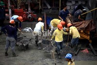Asosiasi Kontraktor Indonesia mencatat realisasi belanja konstruksi nasional diperkirakan telah melebihi Rp 100 triliun hingga kuartal III 2012. Pertumbuhan didorong oleh kenaikan belanja konstruksi BUMN yang cukup signifikan tahun ini.