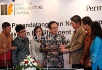 Permata Bank dan Indonesia Infrastructure Finance (IIF), jalin kemitraan strategis untuk menunjang operasional IIF.