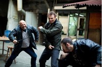 Bryan bertarung melawan dua orang mafia Albania yang ingin balas dendam atas kematian anggota mereka. (M6 FILMS)