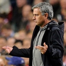 Mourinho: Messi & Ronaldo Sama-sama Fantastis