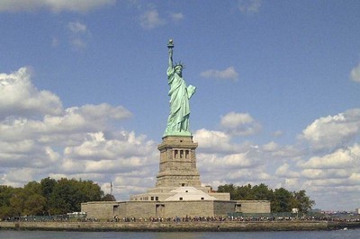 Pesona Si Nona Liberty