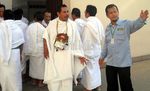 Jamaah Indonesia Niat Umrah di Masjid Bir Ali
