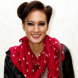 Hobi Menyelam, Nadine Chandrawinata Sempat Bertemu Ikan Hiu