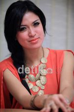 Si Cantik Delia Septianti