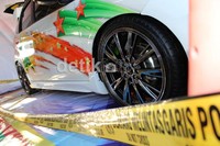 Untuk urusan airbrush, Emy menangguhkan pada rumah modifikasi C-Kley yang pandai bermain warna.