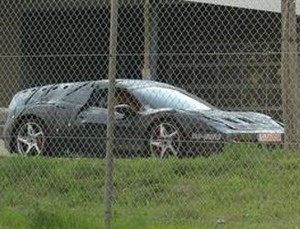 Penerus Ferrari Enzo Dirilis Bulan Januari