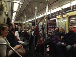 Wussh, Nyamannya Naik Subway di New York