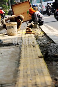 Pemasangan rambu tersebut guna kenyamanan para pengguna jalan khususnya tunanetra.