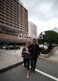 Cuaca di Busan cukup dingin ketika Atiqah dan Rio mengunjungi kota pelabuhan tesebut.