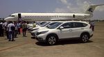 Honda CR-V Bersanding dengan Pesawat di Ngurah Rai