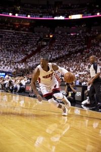 Sepatu basket converse wade hotsell
