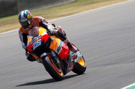 Pedrosa Ingin Kalahkan Lorenzo Lagi di Motegi